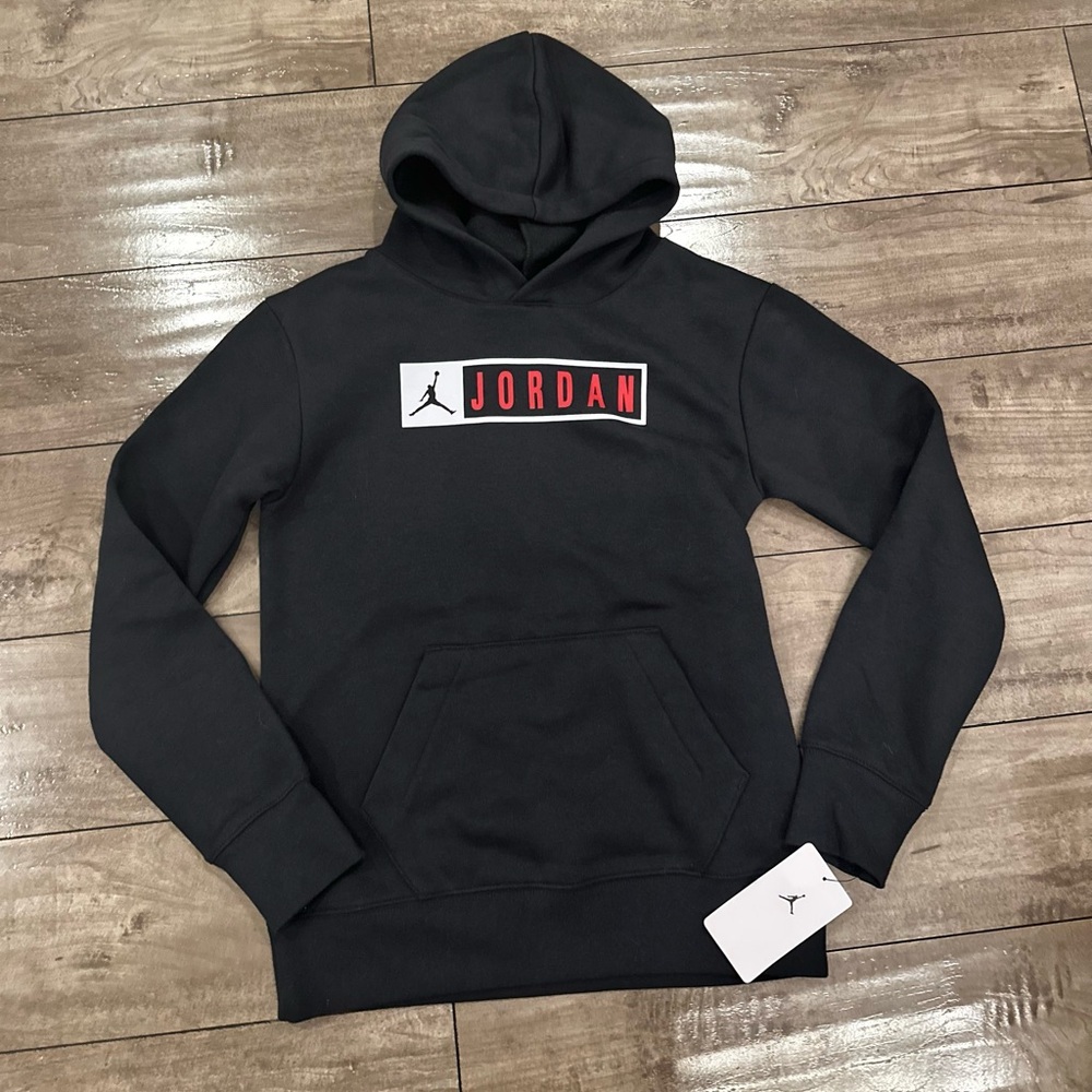 NWT Air Jordan Kids Hoodie size medium